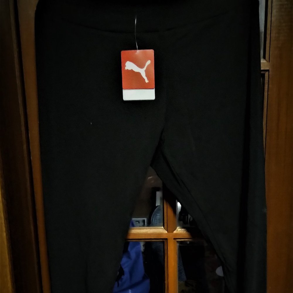 New Puma Tight Fit Leggings--Size Large
